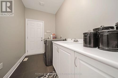 36 Elwin Road, Brampton, ON - Indoor Photo Showing Laundry Room