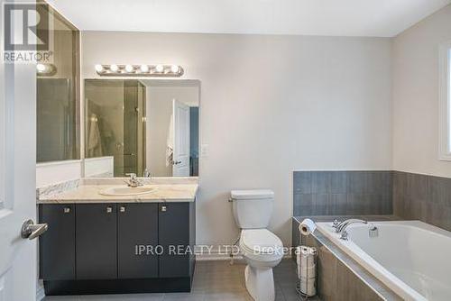 5 Sapphire Way N, Thorold, ON - Indoor Photo Showing Bathroom