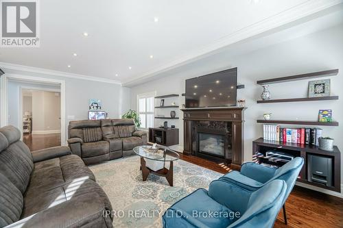 1080 Haig Boulevard, Mississauga, ON - Indoor Photo Showing Living Room With Fireplace