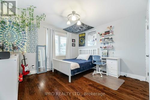 1080 Haig Boulevard, Mississauga, ON - Indoor Photo Showing Bedroom