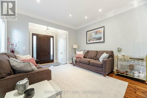 1080 Haig Boulevard, Mississauga, ON - Indoor Photo Showing Living Room