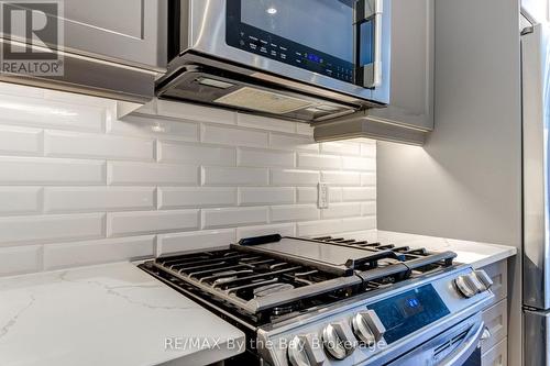 16 Walnut Drive, Wasaga Beach, ON - Indoor Photo Showing Kitchen