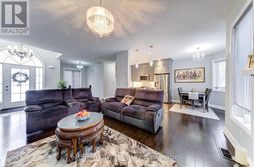 16 Walnut Drive, Wasaga Beach, ON - Indoor Photo Showing Living Room