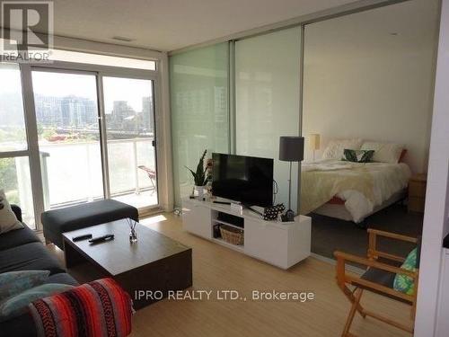 602 - 75 Queens Wharf Road, Toronto, ON - Indoor Photo Showing Living Room