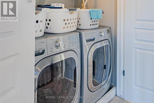 1136 Tischart Crescent, Ottawa, ON - Indoor Photo Showing Laundry Room