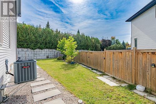 1136 Tischart Crescent, Ottawa, ON - Outdoor