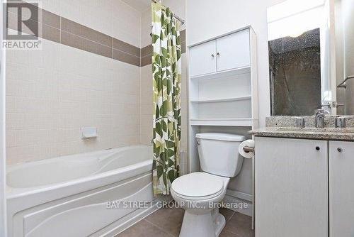 4001 - 16 Harbour Street, Toronto, ON - Indoor Photo Showing Bathroom