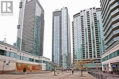 4001 - 16 Harbour Street, Toronto, ON - Outdoor With Facade