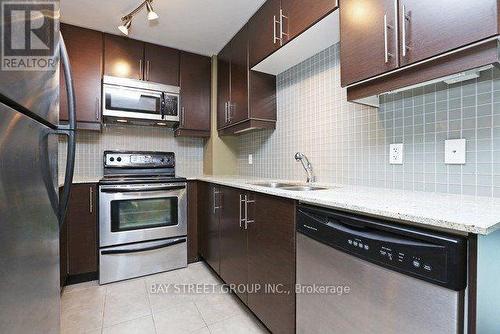 4001 - 16 Harbour Street, Toronto, ON - Indoor Photo Showing Kitchen With Double Sink With Upgraded Kitchen