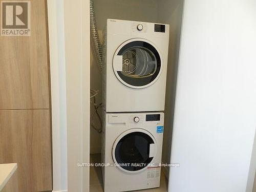 2007 - 15 Holmes Avenue, Toronto, ON - Indoor Photo Showing Laundry Room