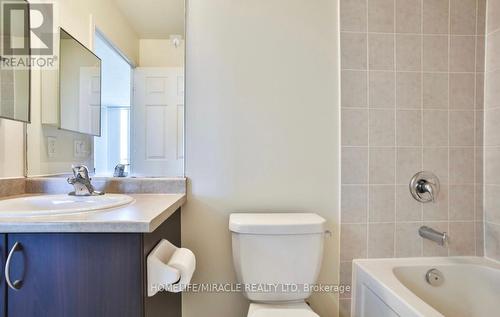 308 - 339 Rathburn Road W, Mississauga, ON - Indoor Photo Showing Bathroom