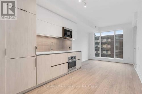 511 - 21 Park Place E, Mississauga (Port Credit), ON - Indoor Photo Showing Kitchen