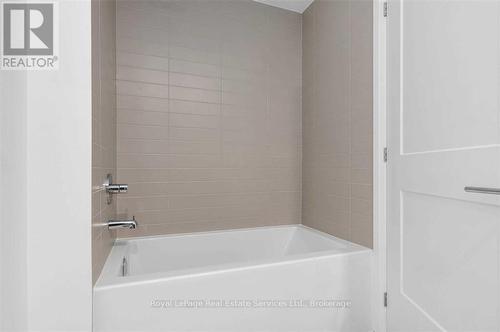 511 - 21 Park Place E, Mississauga (Port Credit), ON - Indoor Photo Showing Bathroom