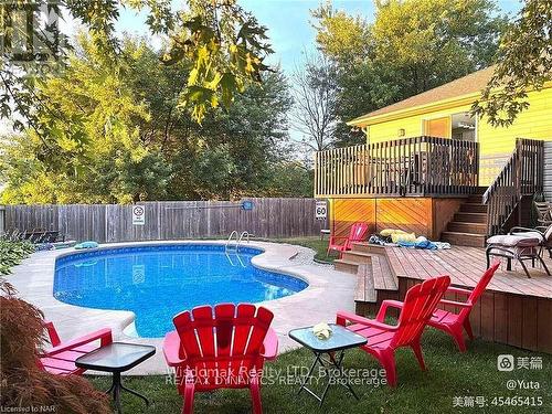 8272 Woodsview Crescent, Niagara Falls (213 - Ascot), ON - Outdoor With In Ground Pool With Deck Patio Veranda