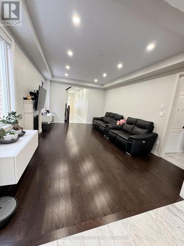 85 Markview Road, Whitchurch-Stouffville, ON - Indoor Photo Showing Other Room