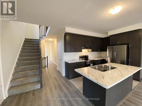 69 Copperhill Heights, Barrie, ON - Indoor Photo Showing Kitchen With Stainless Steel Kitchen With Double Sink With Upgraded Kitchen