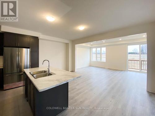 69 Copperhill Heights, Barrie, ON - Indoor Photo Showing Kitchen With Stainless Steel Kitchen With Double Sink