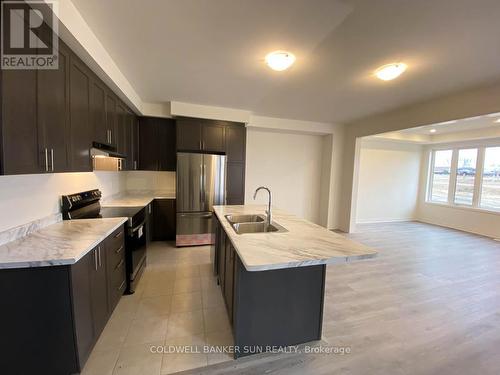 69 Copperhill Heights, Barrie, ON - Indoor Photo Showing Kitchen With Stainless Steel Kitchen With Double Sink With Upgraded Kitchen