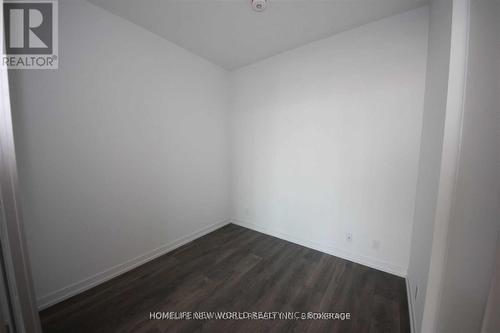 1605 - 898 Portage Parkway, Vaughan, ON - Indoor Photo Showing Other Room