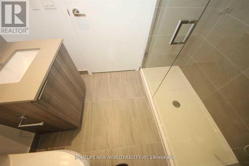 1605 - 898 Portage Parkway, Vaughan, ON - Indoor Photo Showing Bathroom