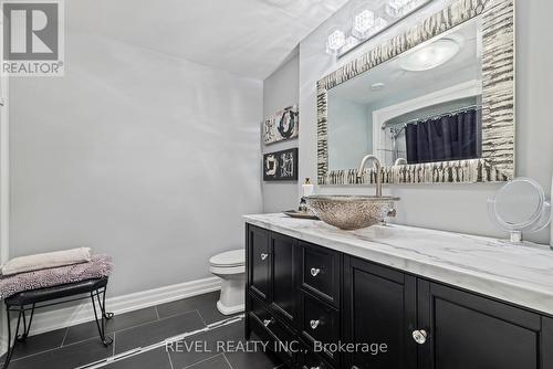 1479 Merrittville Hwy, Thorold, ON - Indoor Photo Showing Bathroom