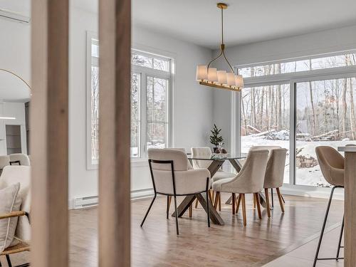 Salle Ã  manger - 43 Mtée Du Grand-Pic, Lac-Beauport, QC - Indoor Photo Showing Dining Room