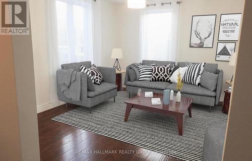 322 Second Avenue, Pembroke, ON - Indoor Photo Showing Living Room