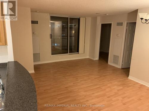 512 - 7 Lorriane Drive, Toronto, ON - Indoor Photo Showing Other Room