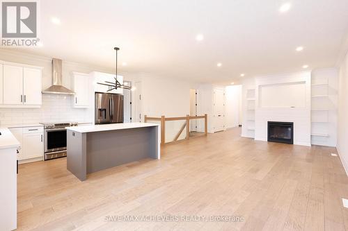 403 - 9861 Glendon Drive, Middlesex Centre, ON - Indoor Photo Showing Kitchen With Upgraded Kitchen