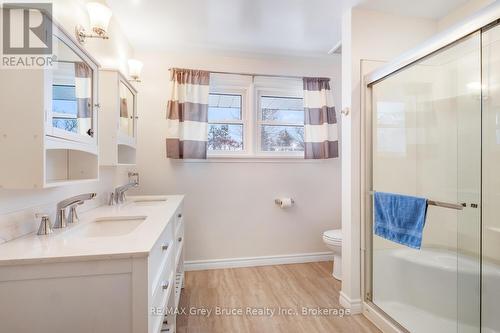 217785 3 Derby Road W, Owen Sound, ON - Indoor Photo Showing Bathroom