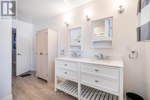 217785 3 Derby Road W, Owen Sound, ON - Indoor Photo Showing Bathroom