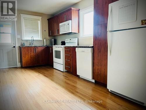 298 Balsam Street N, Timmins (Tne - Central), ON - Indoor Photo Showing Kitchen