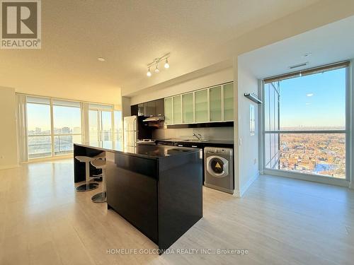 2605 - 33 Singer Court, Toronto, ON - Indoor Photo Showing Kitchen