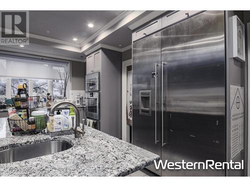 Wesbrook Crescent, Vancouver, BC - Indoor Photo Showing Kitchen