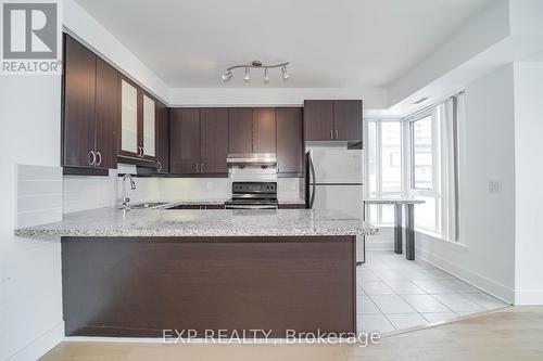 307 - 57 Upper Duke Crescent, Markham, ON - Indoor Photo Showing Kitchen