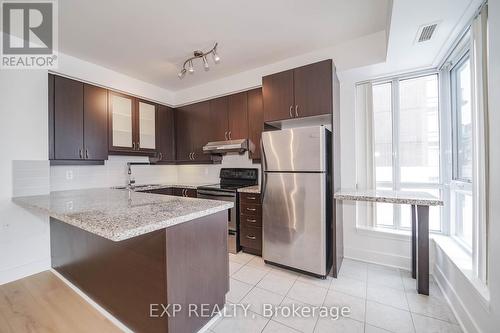 307 - 57 Upper Duke Crescent, Markham, ON - Indoor Photo Showing Kitchen