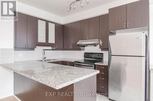 307 - 57 Upper Duke Crescent, Markham, ON - Indoor Photo Showing Kitchen