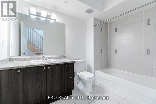 27 Filly Path, Oshawa, ON - Indoor Photo Showing Bathroom