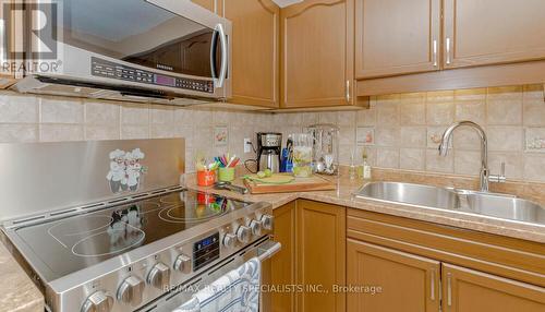 80 - 1990 Wavell Street, London, ON - Indoor Photo Showing Kitchen