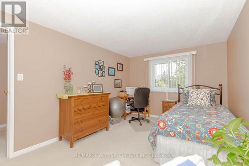 80 - 1990 Wavell Street, London, ON - Indoor Photo Showing Bedroom