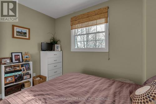 995 Pembridge Crescent, Kingston (North Of Taylor-Kidd Blvd), ON - Indoor Photo Showing Bedroom