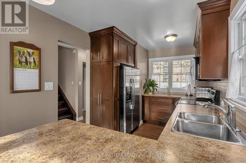 995 Pembridge Crescent, Kingston (North Of Taylor-Kidd Blvd), ON - Indoor Photo Showing Kitchen With Double Sink