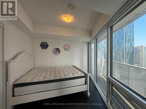 2707 - 100 Harbour Street, Toronto, ON - Indoor Photo Showing Bedroom