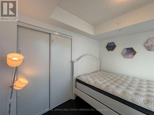 2707 - 100 Harbour Street, Toronto, ON - Indoor Photo Showing Bedroom