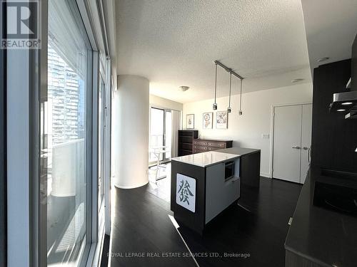 2707 - 100 Harbour Street, Toronto, ON - Indoor Photo Showing Other Room