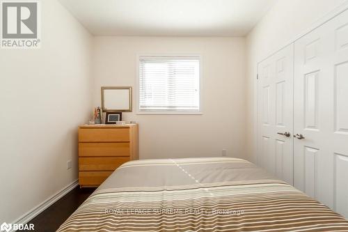 560 Brett Street, Shelburne, ON - Indoor Photo Showing Bedroom