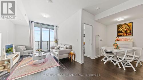 6007 - 11 Wellesley Street, Toronto, ON - Indoor Photo Showing Living Room