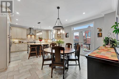 2032 Bingley Crescent, Oakville, ON - Indoor Photo Showing Dining Room