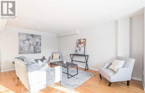 Bsmt - 51 Boulder Crescent, Guelph, ON - Indoor Photo Showing Living Room