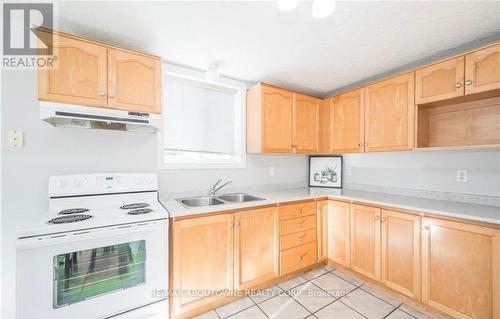 Bsmt - 51 Boulder Crescent, Guelph, ON - Indoor Photo Showing Kitchen With Double Sink